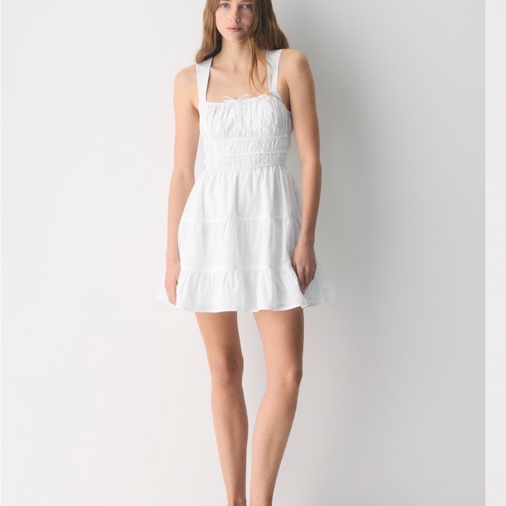 Aritzia Sunday Best Poplin Dress
